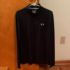 Under Armour Men's Black Long Sleeve Tee